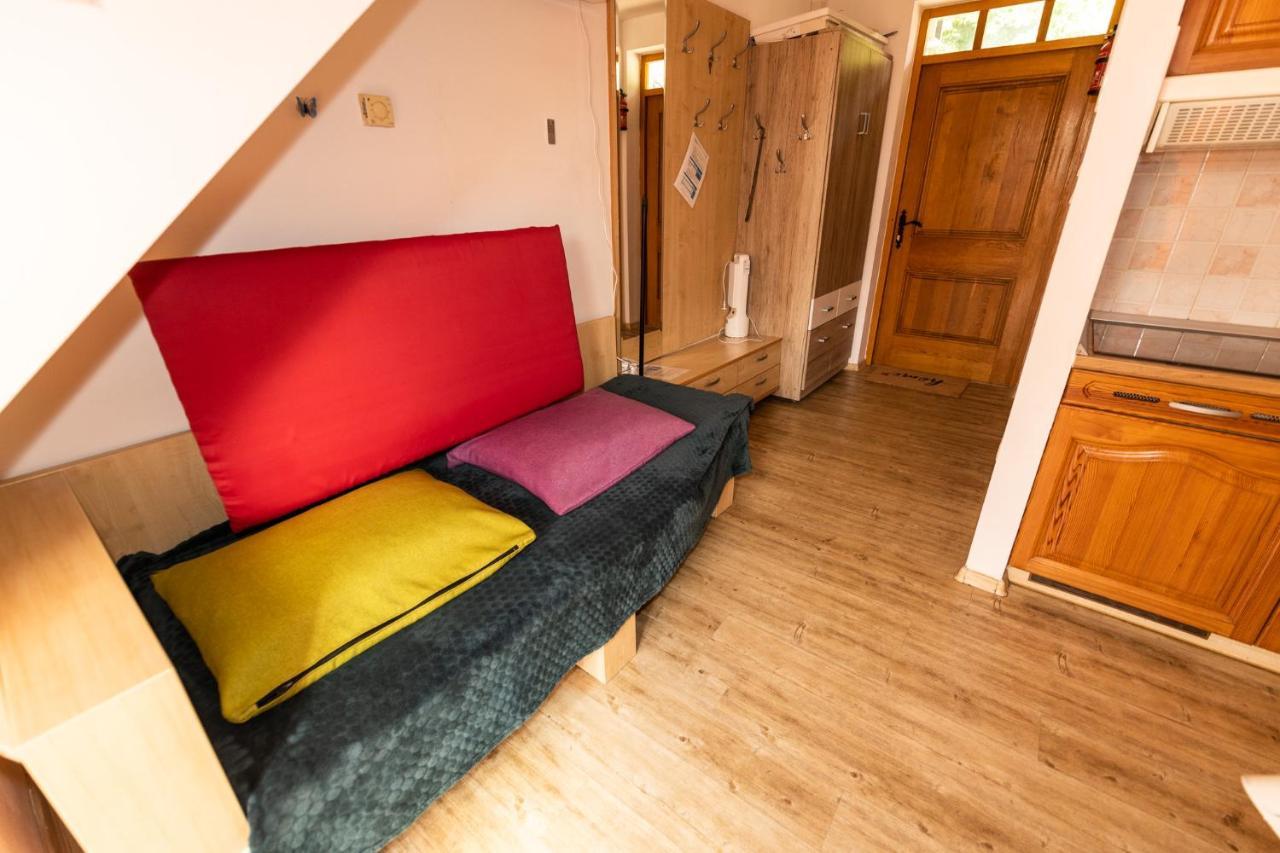 Apartma Trobentica 15 *
